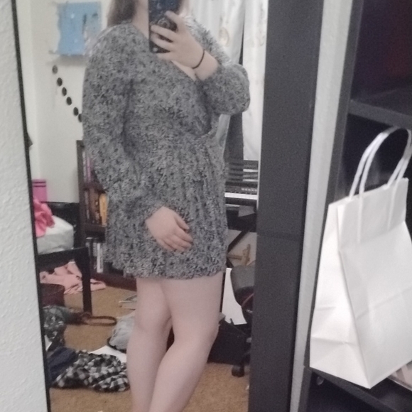 O'Neill Navy and White Floral Blouse - Picture 4 of 4